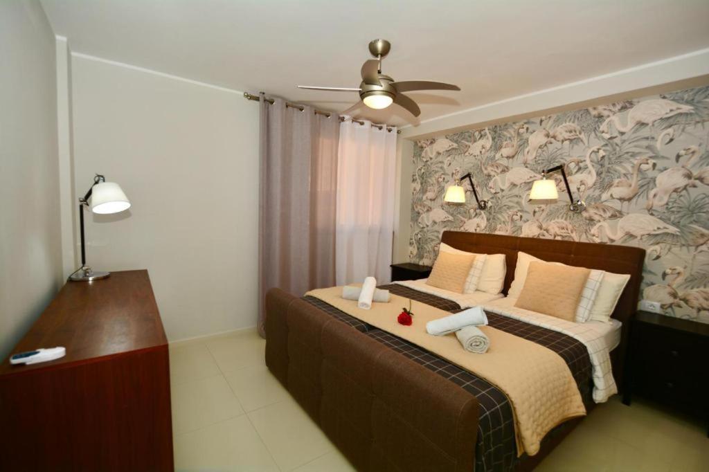 Passione Beautiful Apartment With Sea View 아데제 외부 사진